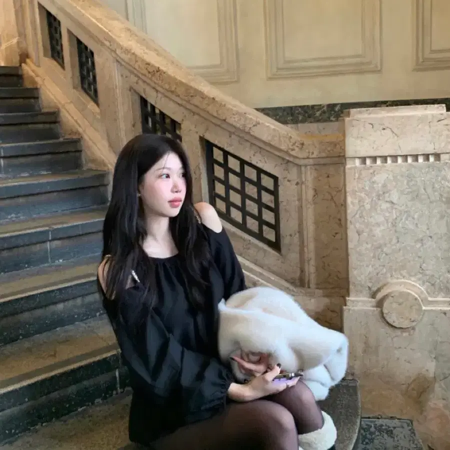 온트 블레어 블라우스 블랙