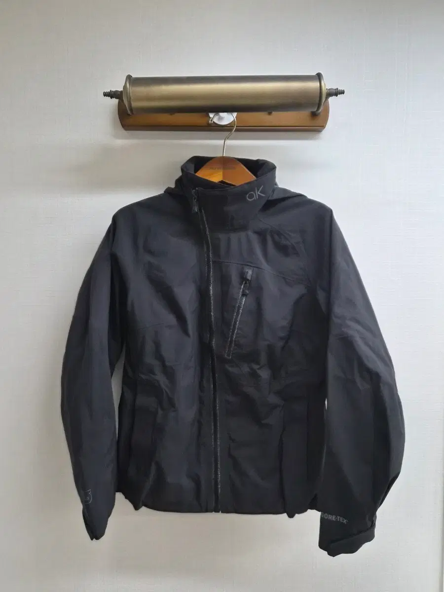 우먼 M) BURTON AK 버튼 고어텍스 바람막이 보드복 팝니다