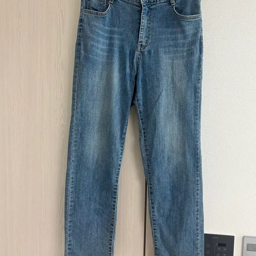 비뮤즈(현 베뉴엣) 워싱 청바지 중청 일자 데님 팬츠