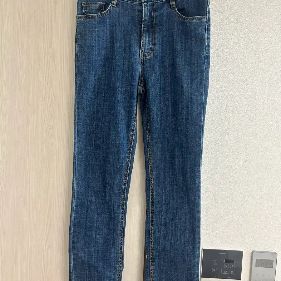 비뮤즈(현 베뉴엣) 중청 기본 일자핏 데님 팬츠