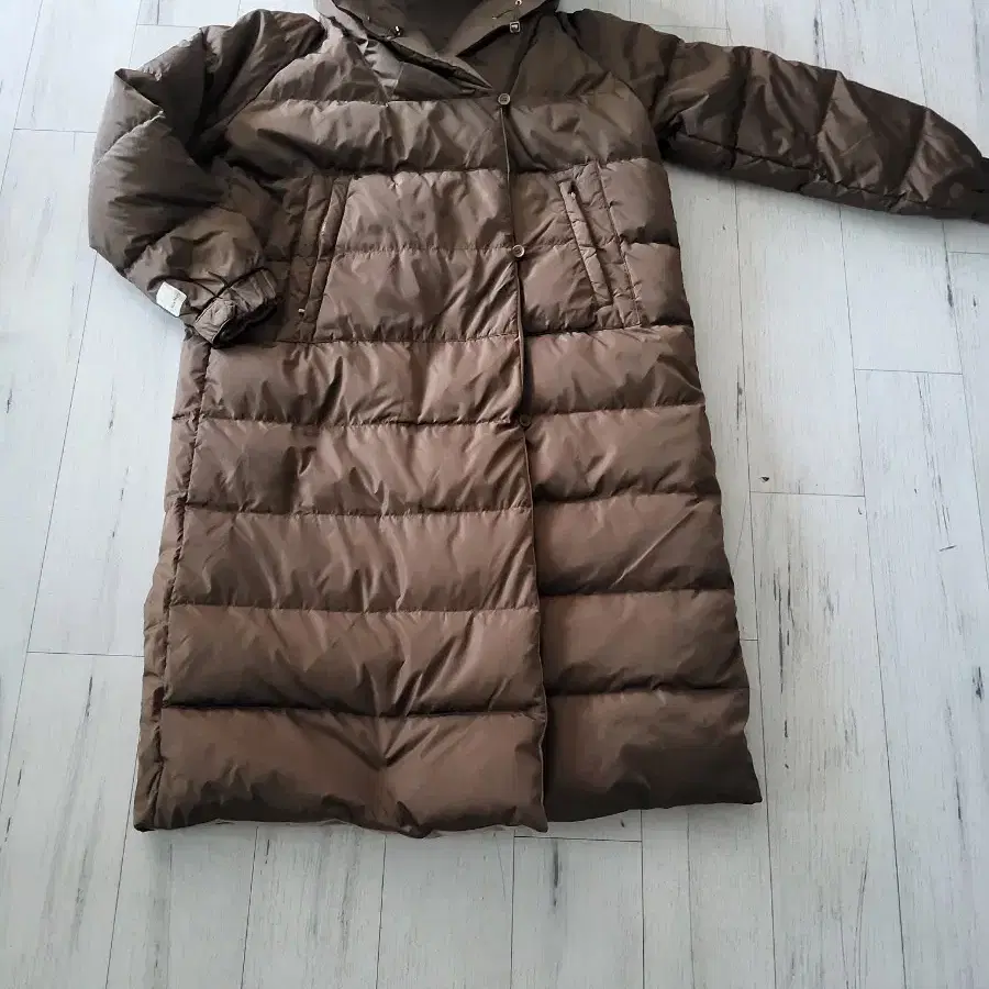 S Max Mara 여성 롱패딩 브라운 40