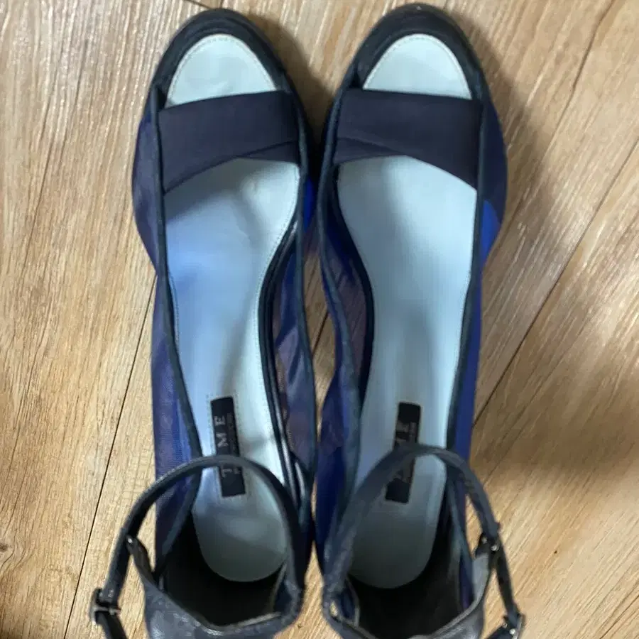 한섬 타임 샌들