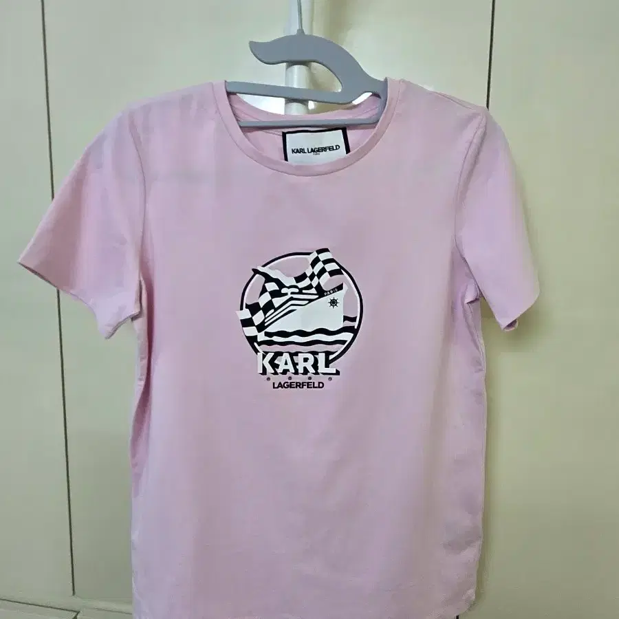 칼 라거펠트 반팔 티셔츠 핑크