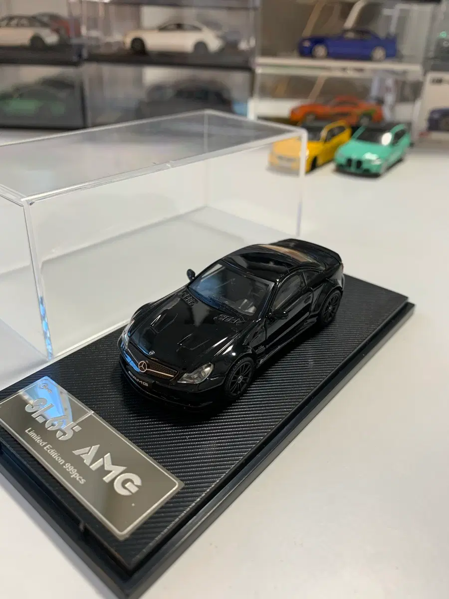 GUM 메르세데스 벤츠 SL65 amg 블랙시리즈 1:64 스케일 판매합니다(케이스 포함)