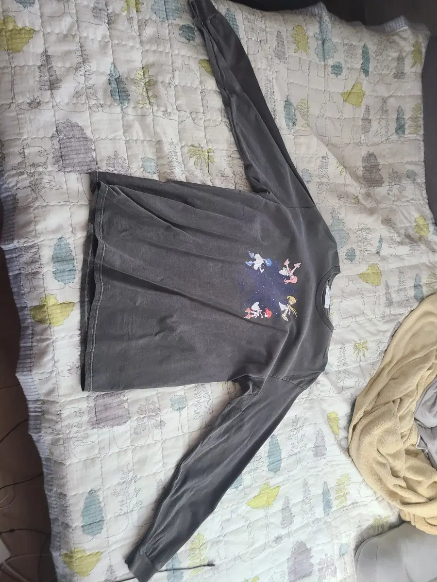 봇치 더 로규컨버스 도쿄 콜라보 공식 그래픽 긴팔 셔츠