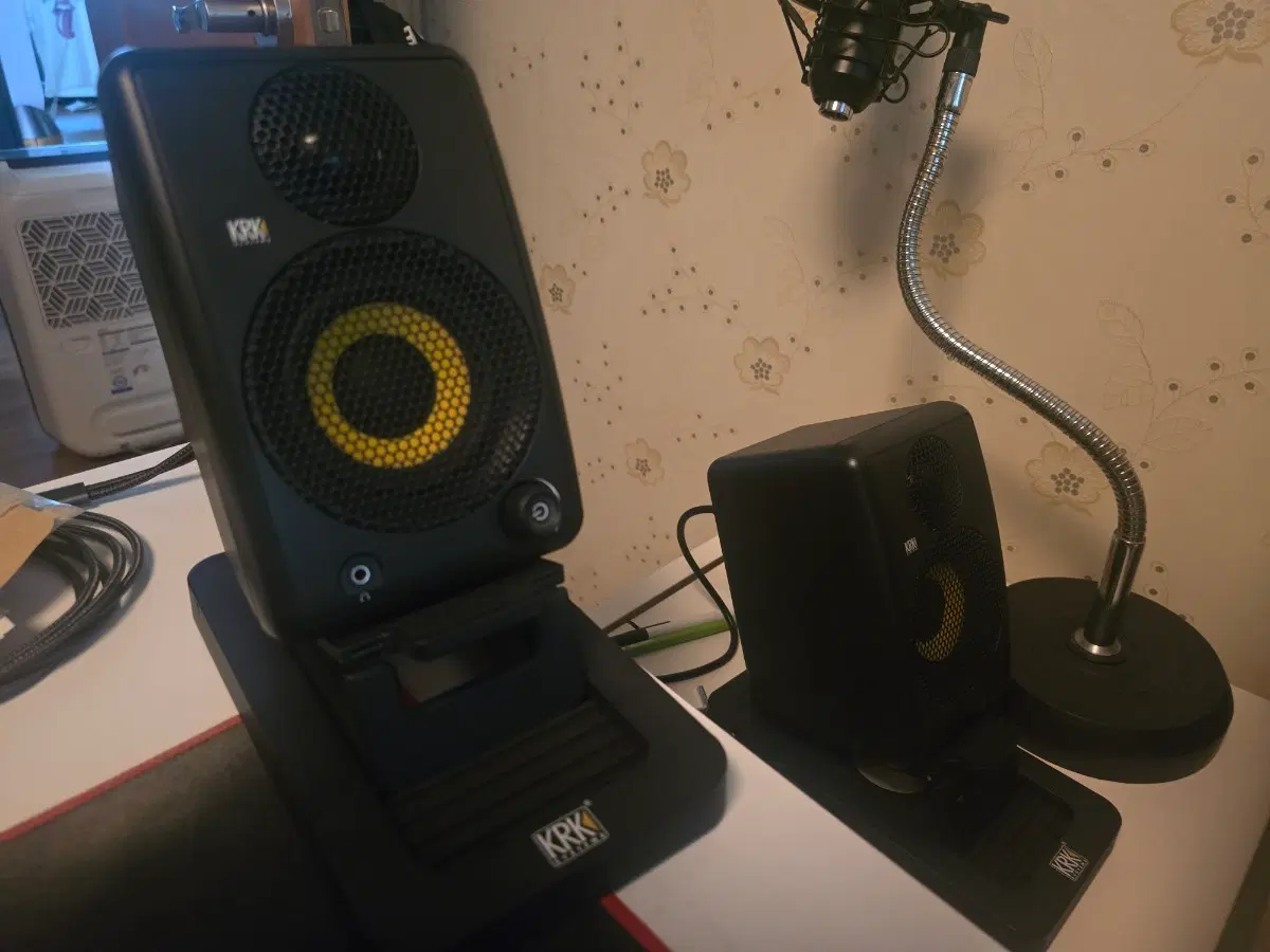 KRK 스피커 2개 세트