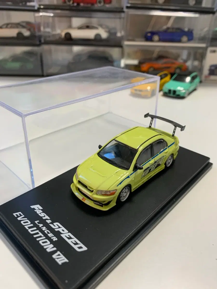 미쯔비시 랜서 에볼루션 Lancer evo[분노의 질주] 1:64 스케일 판매합니다(케이스 포함)