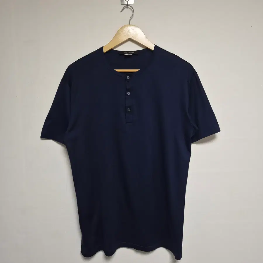 마크제이콥스MarcJacobs 헨리넥 티셔츠 free사이즈 - T284