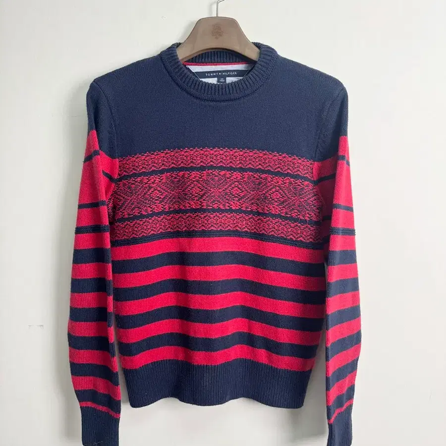타미힐피거 (Tommy Hilfiger) 여성용 울블렌드 스트라이프 니트 네이비/레드 (표기 S)