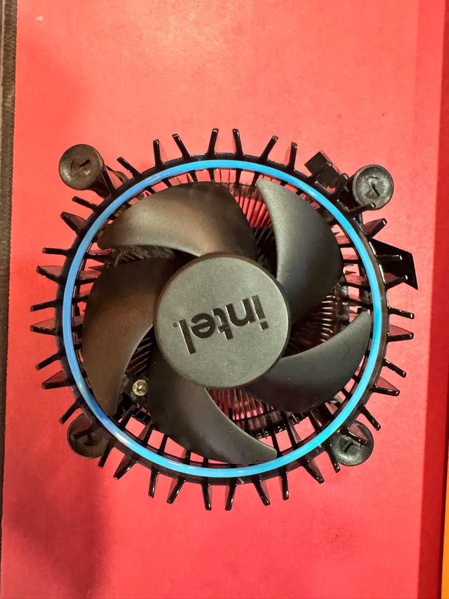 인텔 CPU 쿨러 블루 LED 수량 10개