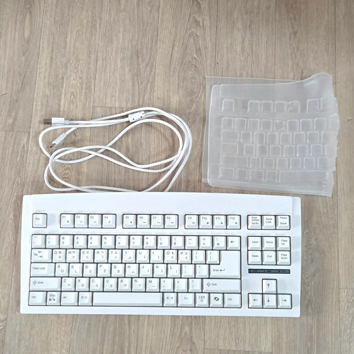 큐센 DT35 89 멤브레인 키보드 화이트 qsenn