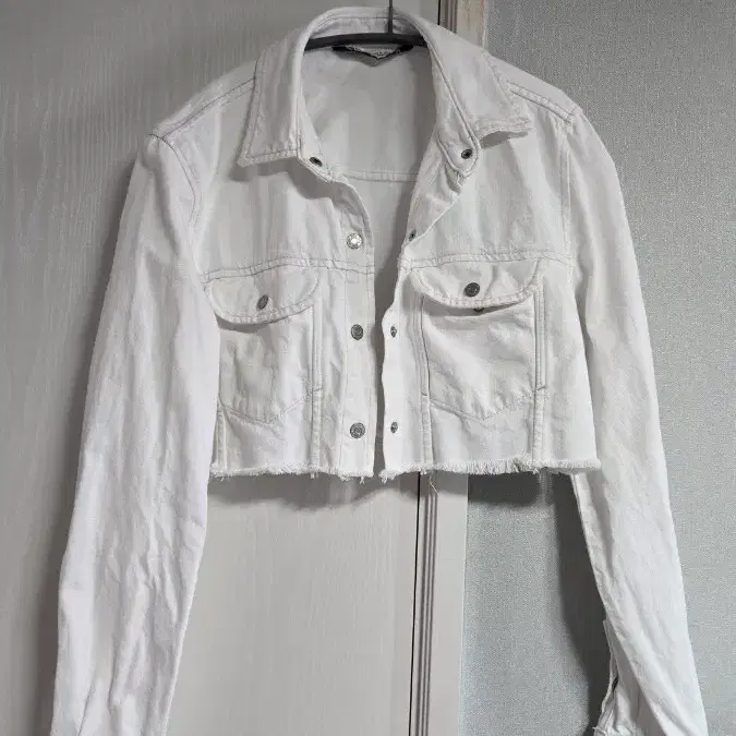 zara 크롭 청자켓 화이트