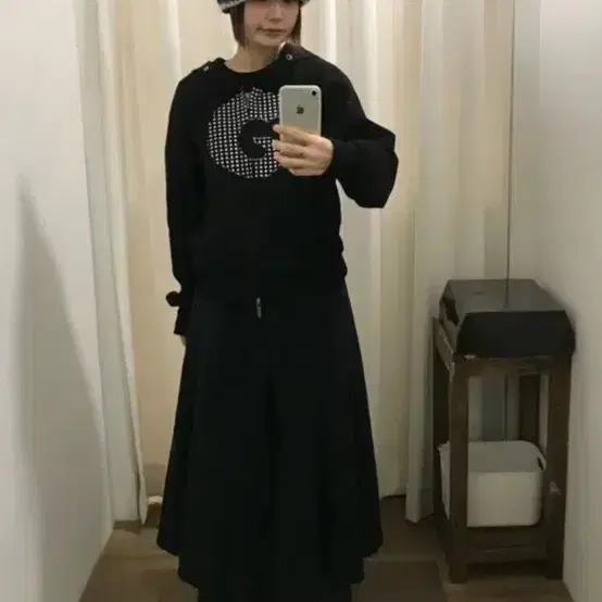 탄산 마그네슘 혼 아플리케 후드집업