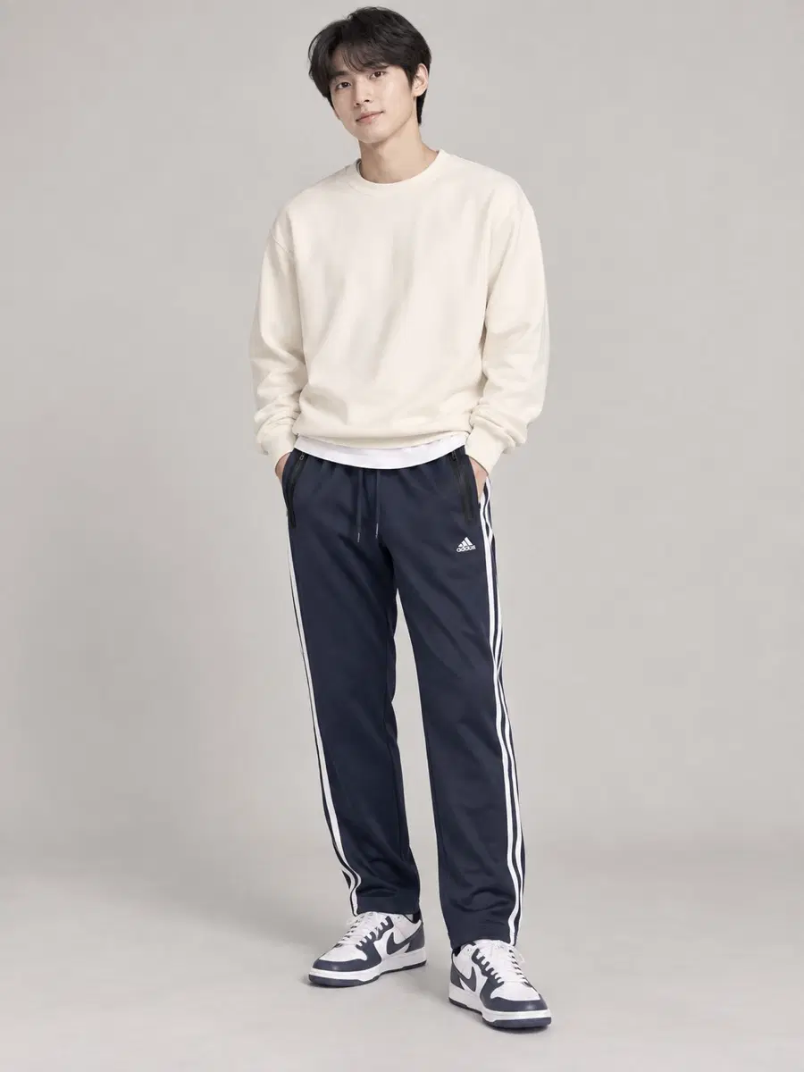 90M(170)사이즈 아디다스 트레이닝 바지 네이비 정품