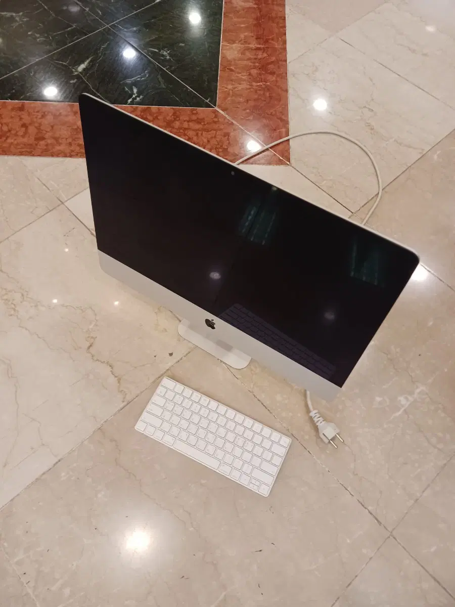 아이맥 21.5인치 4k 2019 i3/8/ssd256