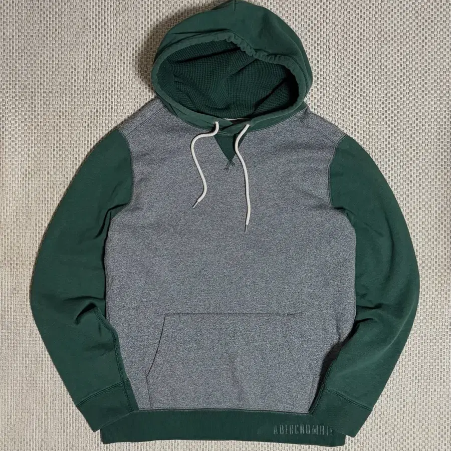 아베크롬비 앤 피치(Abercrombie & Fitch) 후디
