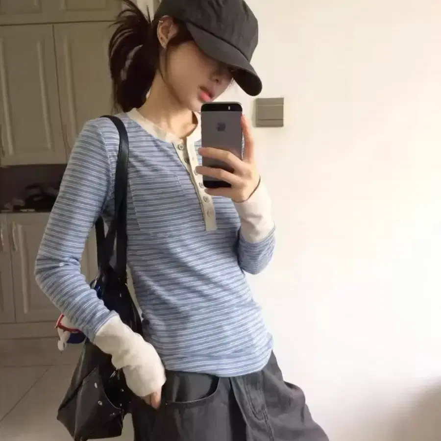 스트라이프 긴팔 티셔츠 / 데일리 캐주얼 러블리 빈티지 유니크 y2k