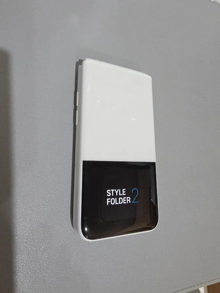 스타일폴더2 32GB 화이트 펄