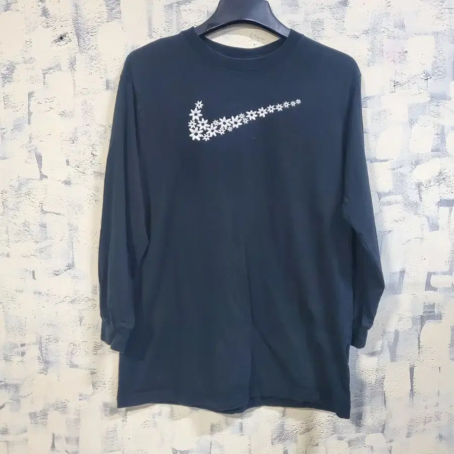 나이키 스우시 긴팔티 xl