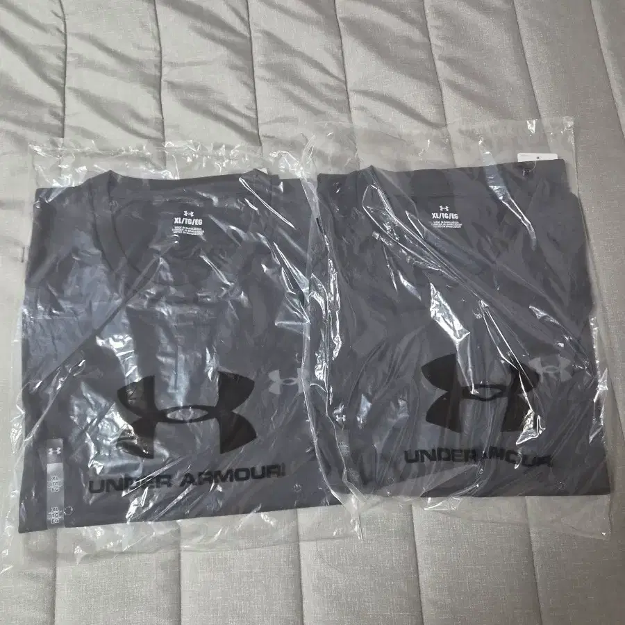 (새제품)언더아머 반팔티 2장(xl, 100~105)