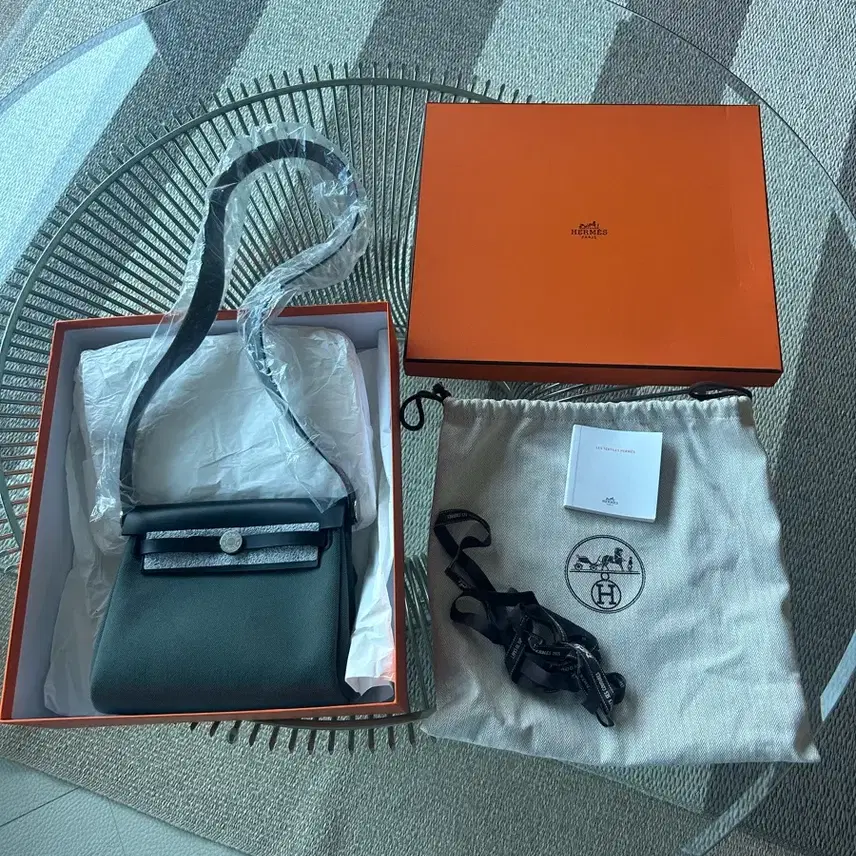 에르메스 Hermes 미니 에르백 집 20 망그로브 누아 K각인 신상 사진 1