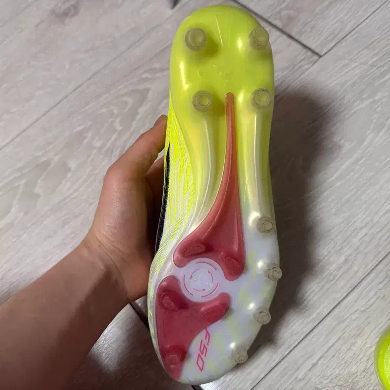 아디다스 F50 AG 축구화 255