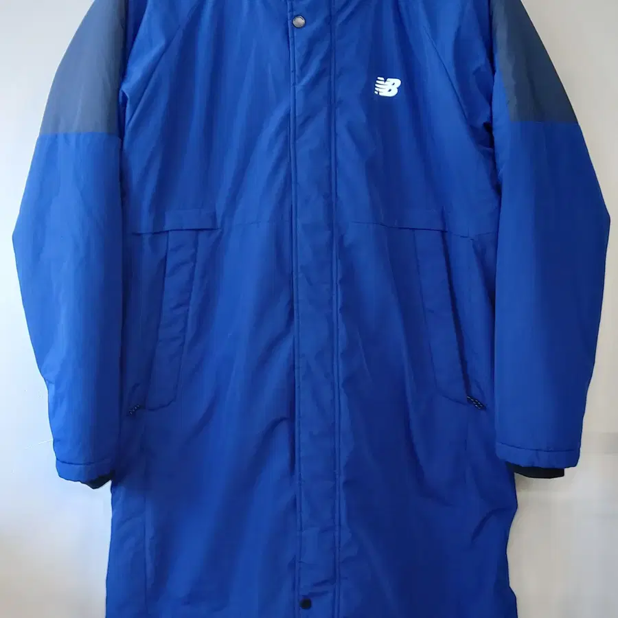 뉴발란스 105/XL 첼린지 벤치코트/롱패딩. RB -A.
