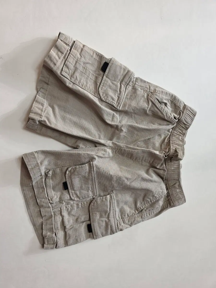 자라 9 베이지색 카고 반바지