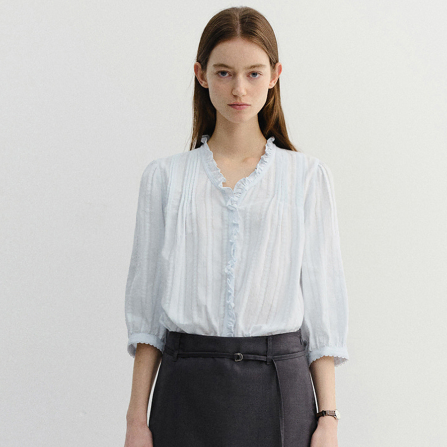 던스트 JANE FRILL BLOUSE SOFT BLUE_UDBL6B222B1