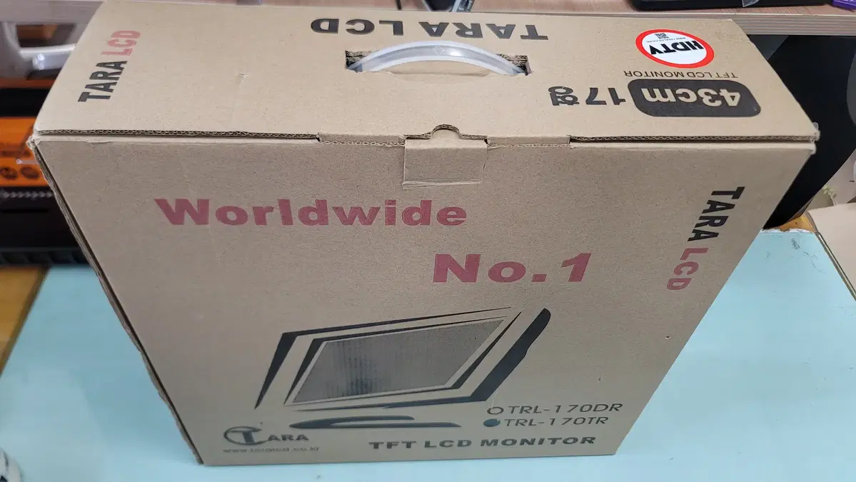 TARA 17인치 LCD 모니터 TRL-170TR