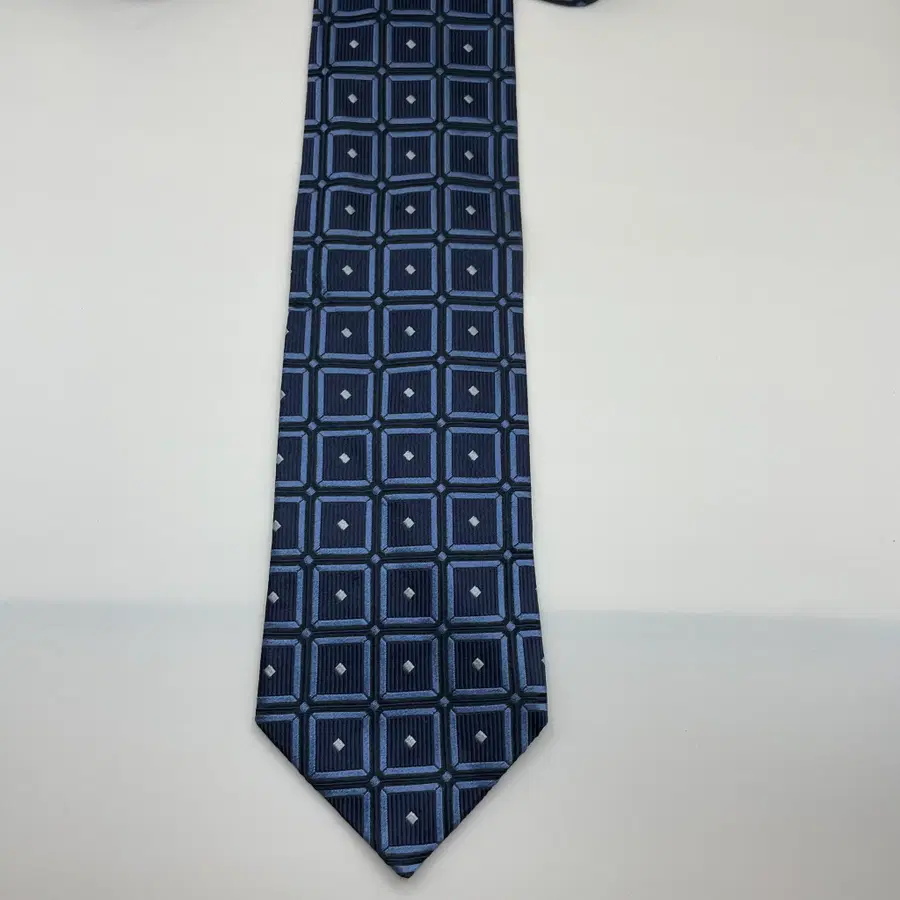 975) (Ermenegildo zegna) 에르메네질도제냐 패턴 넥타이