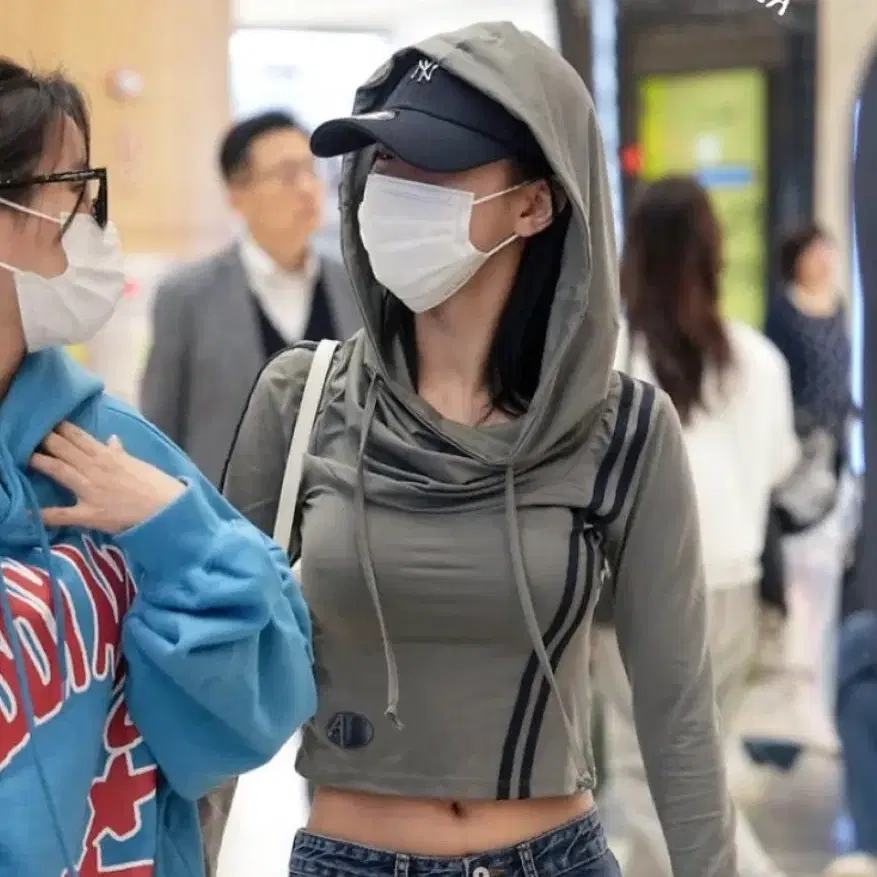 2000아카이브스 제이디드 런던 후디 트랙 카울 넥 탑 미연착용