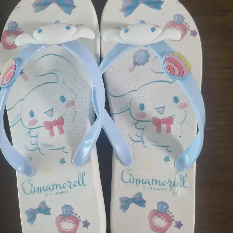시나모롤 쪼리