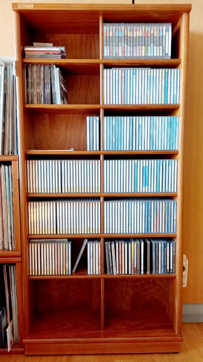 노반문하 CD/DVD장