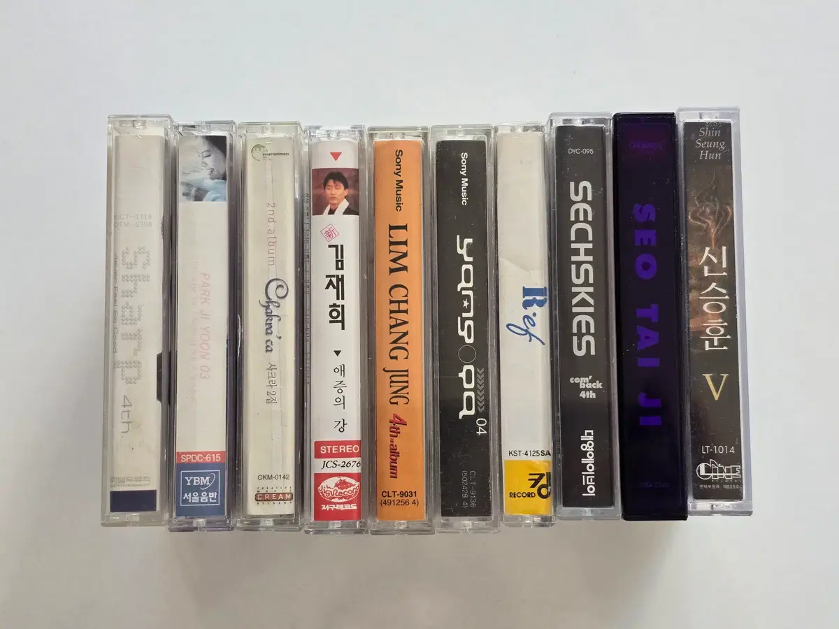 17 샵, 박지윤, 샤크라, 김재희, 임창정, 양파, R.ef, 젝스키스, 서태지, 신승훈 개봉 카세트테이프 총 10개 일괄판매