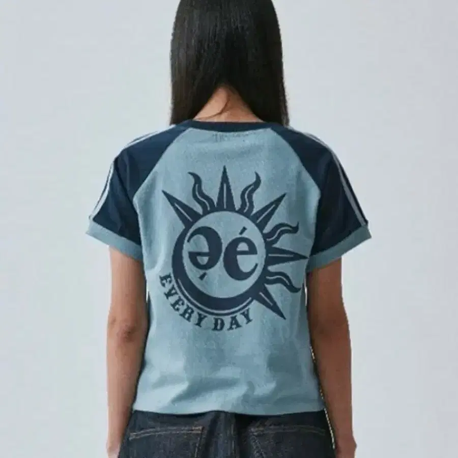 예예 ye-ye Sun Moon Raglan Crop 라그랑 크롭티 그레이