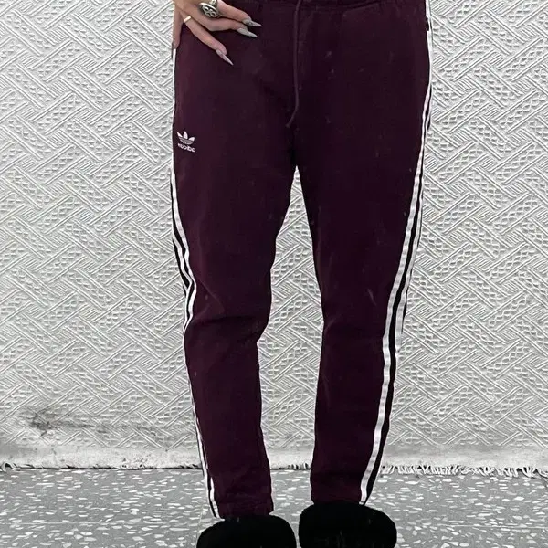 아디다스 레트로 약기모 버건디 스웻팬츠 XS C14967