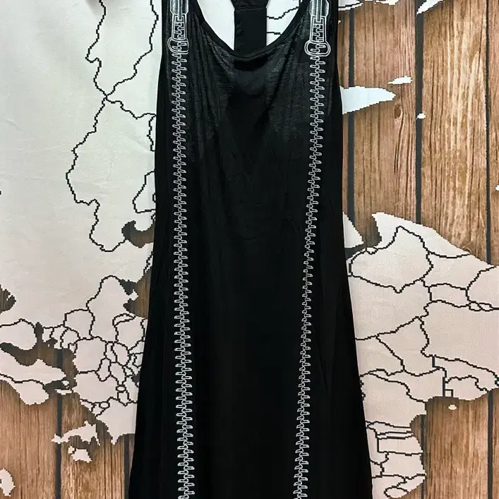 THOMAS WYLDE 토마스 와일드 지퍼 프린트 블랙 민소매 미니 원피스 새상품 S