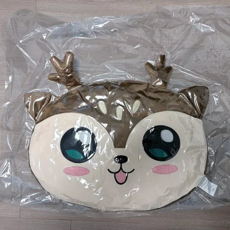 베이비몬스터 파리타 쿠션