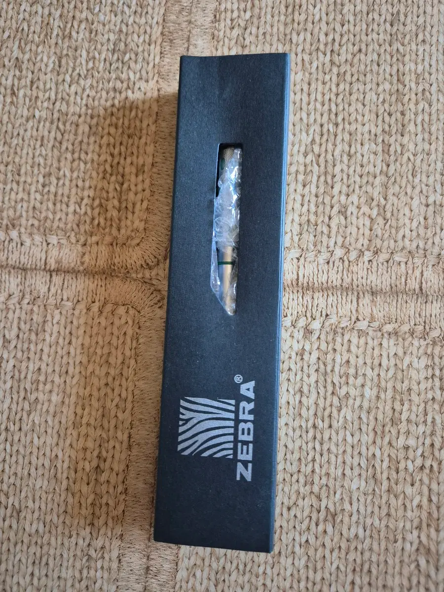 펜텔 그립샤프 0.4mm