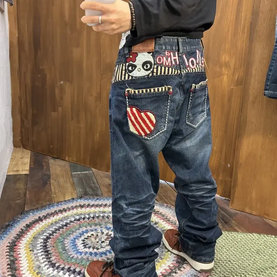 HAMO DENIM 키티 디테일 데님팬츠 h586