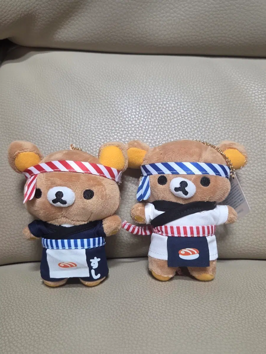 새상품:)리락쿠마 스시 셰프 키링 2개 세트