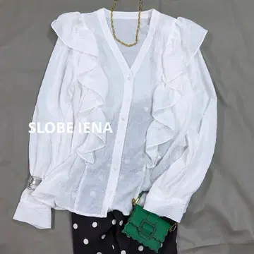 SLOBE IENA PE 슈링크 V넥 프릴 블라우스 화이트 25년제