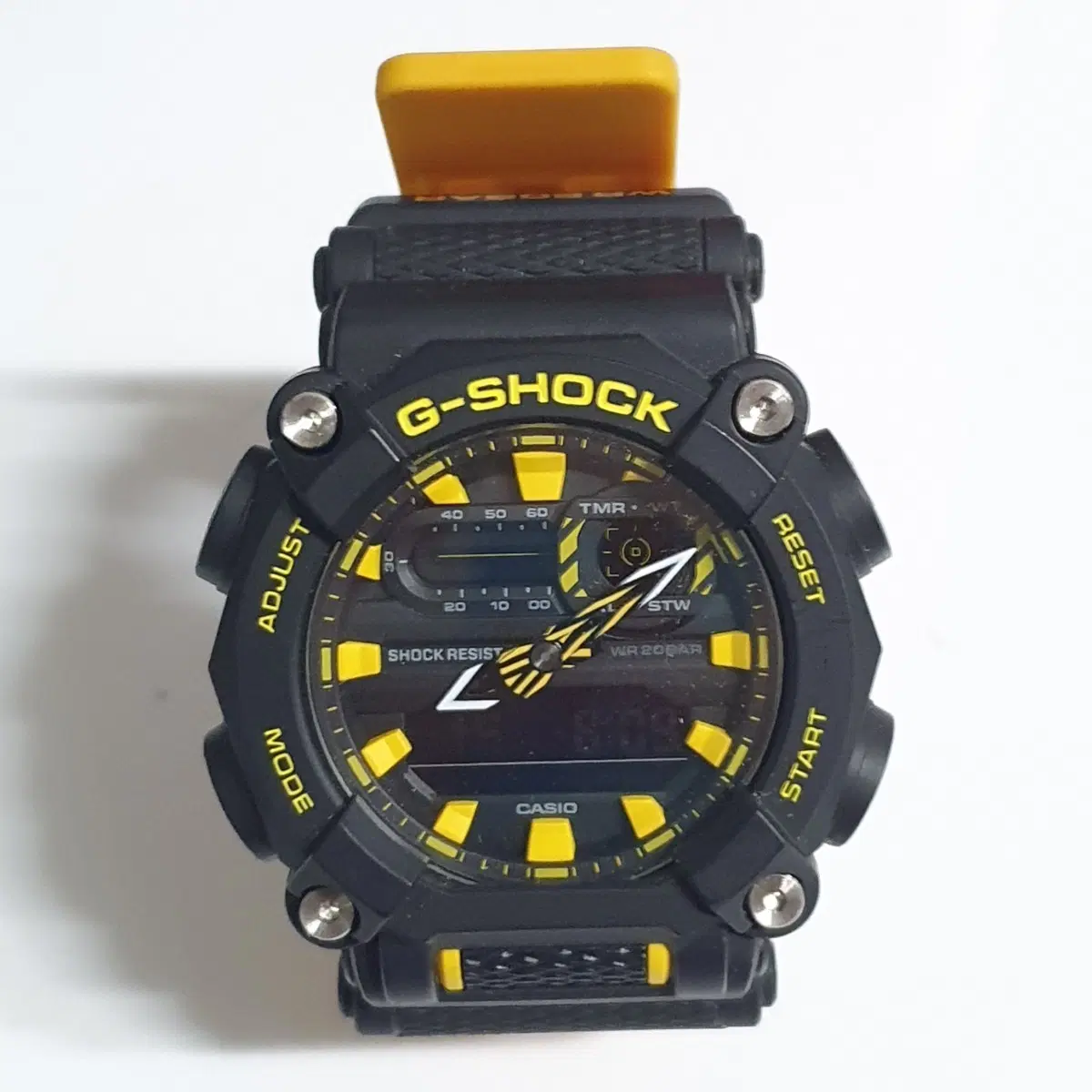 카시오 G-SHOCK GA900A 해비듀티 옐로우 시계
