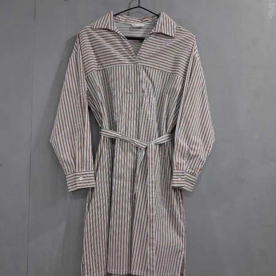 잇미샤 스트라이프 셔츠 원피스 FREE
