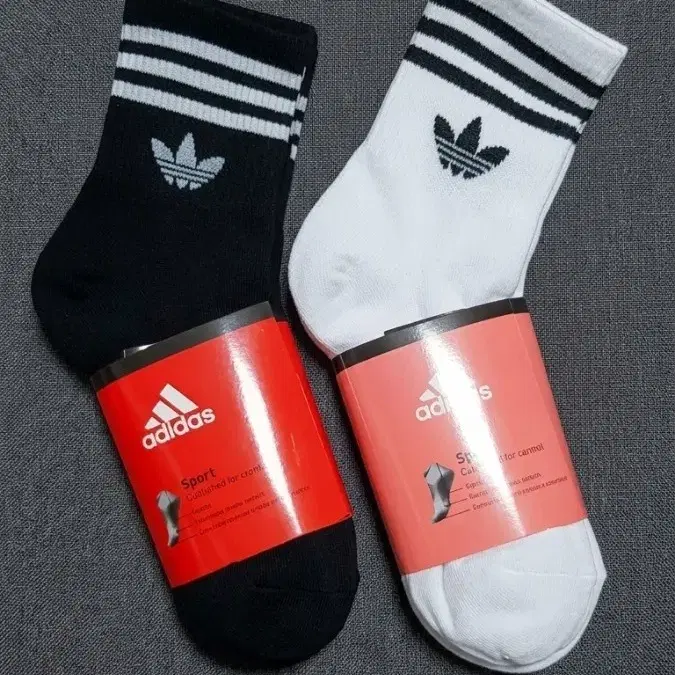 (무료배송) 아디다스 불꽃 삼선 중목 양말(흰,검)