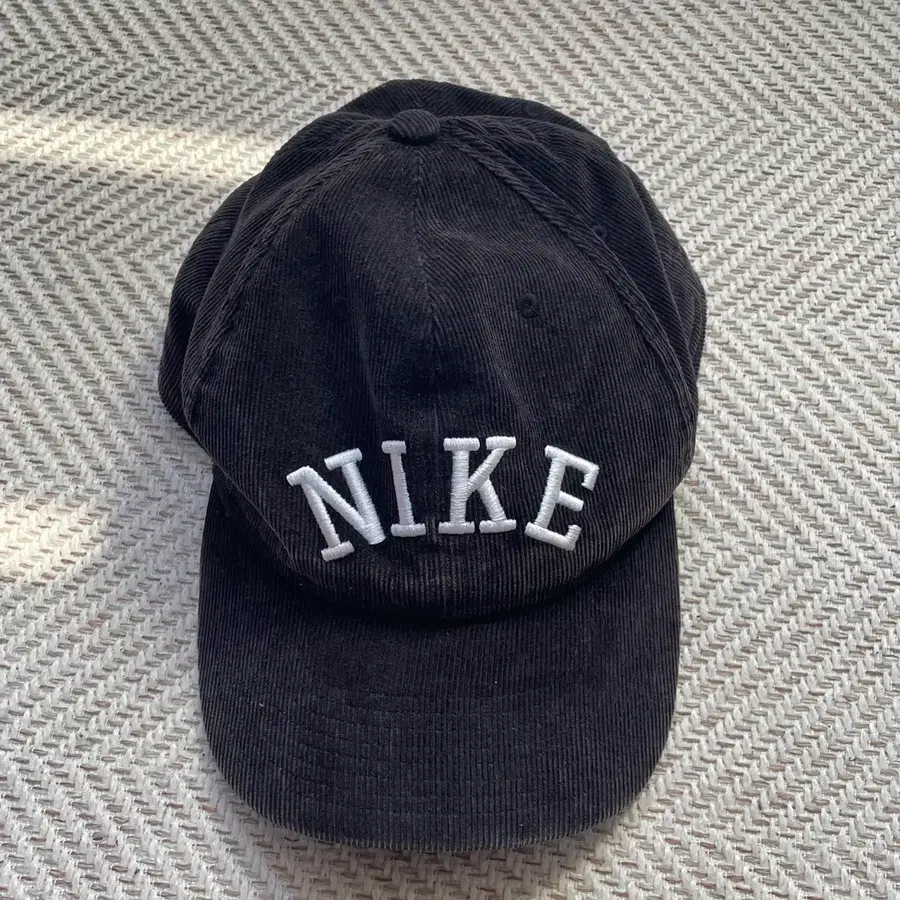 나이키 코듀로이 볼캡 블랙