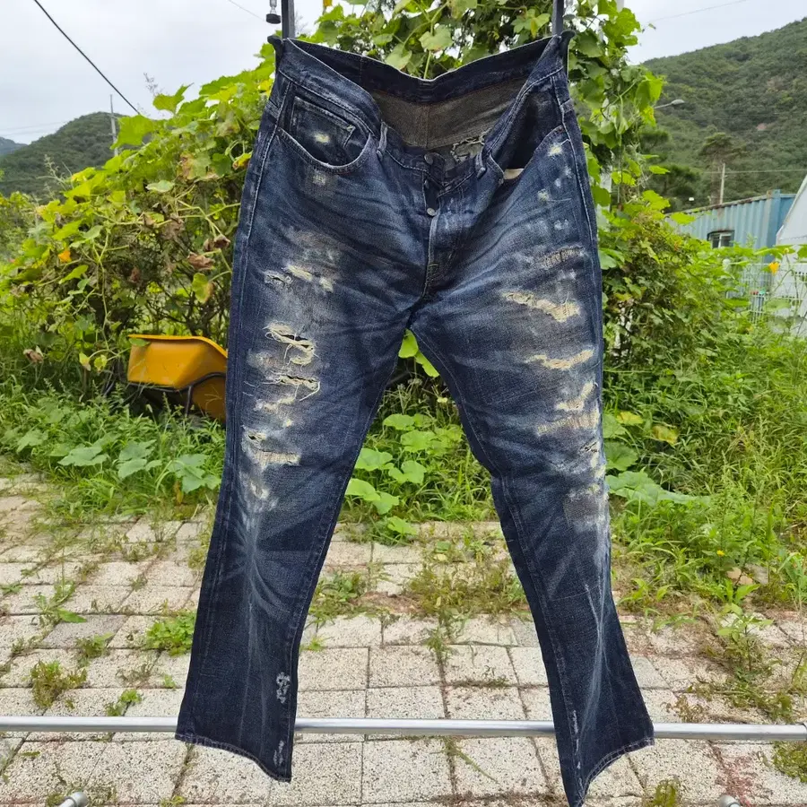 랄프로렌) 데님앤서플라이 보로 리페어 디스트로이드 데님 팬츠 (32인치)