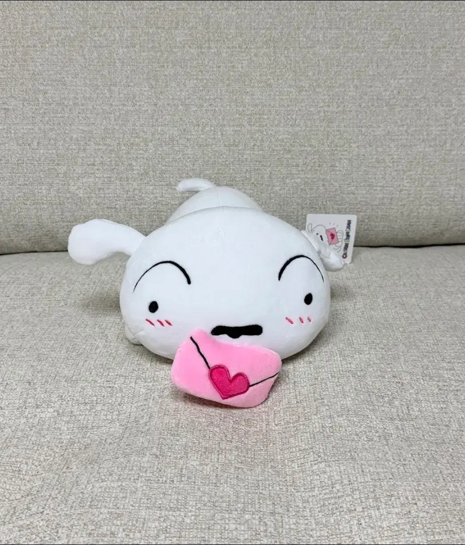 정품 짱구는 못말려 바디모찌쿠션 러브레터 흰둥이
