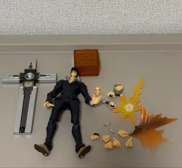 리볼텍 야마구치 트라이건 니콜라스 D 울프우드 trigun